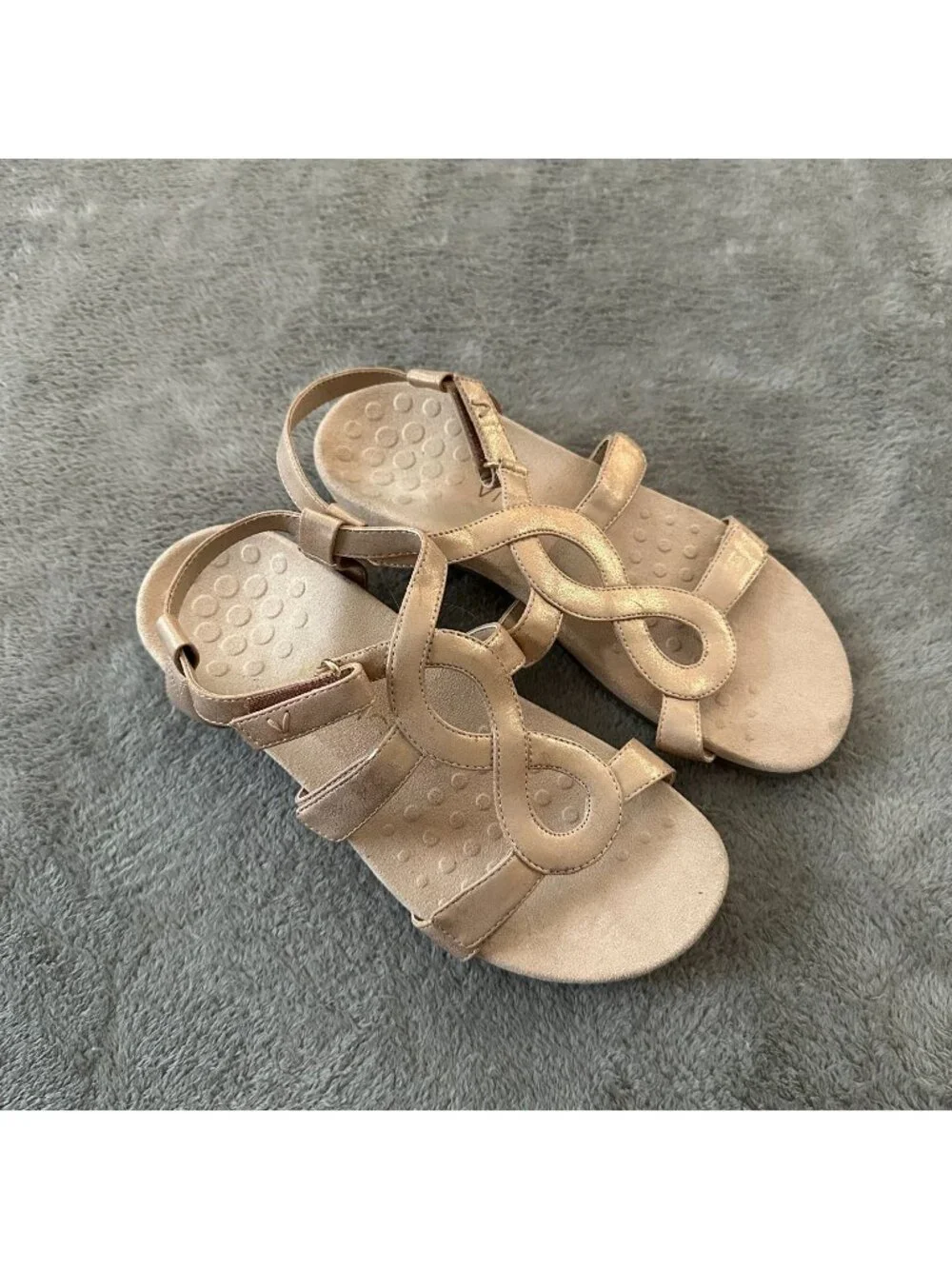 Vionic Jodie Gold Adjustable Sandals Shoes Women's size 9 - Picture 1 of 5
